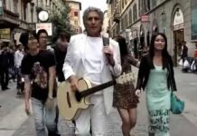 Toto Cutugno canta L’Italiano in cinese Toto Cutugno canta L'Italiano in cinese